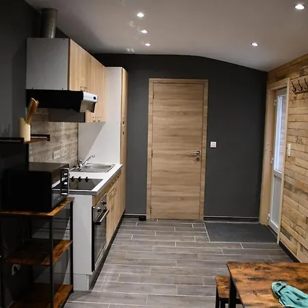 In Wood * Brugelette